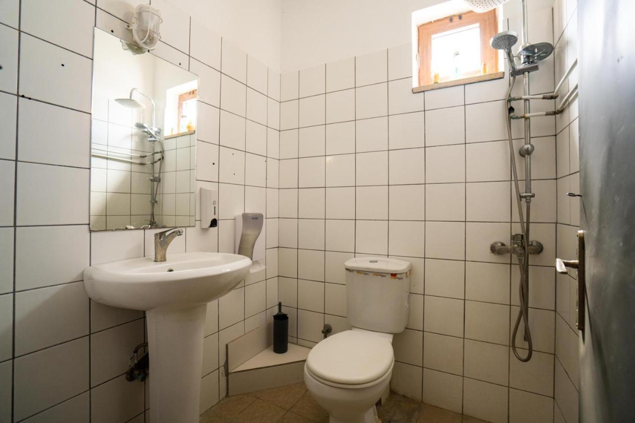 Tigaki Mall Hostel Bagian luar foto